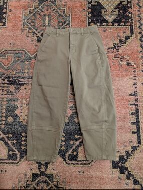 Everlane Utility Barrel Pant (Size 6)